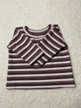 Load image into Gallery viewer, James Sweatshirt