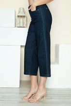 Load image into Gallery viewer, Janice Wide Leg Jeans
