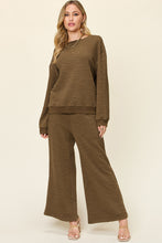 Load image into Gallery viewer, Satcha Top and Pants Set
