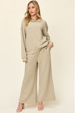Load image into Gallery viewer, Satcha Top and Pants Set
