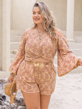 Load image into Gallery viewer, Lisandra Plus Size Blouse and Shorts Set
