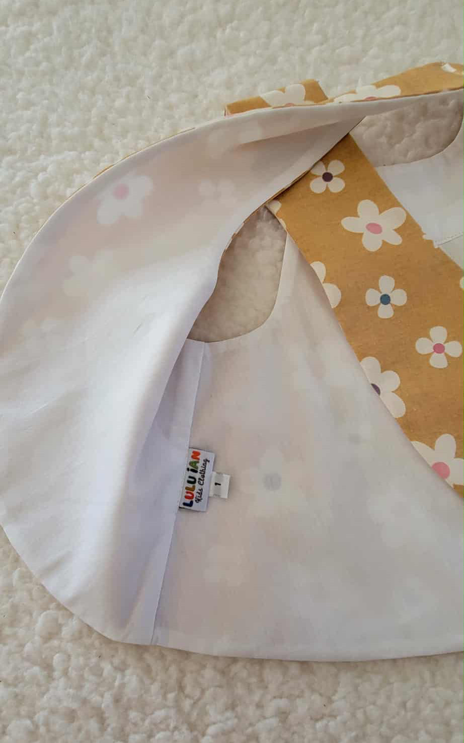 Lucy Flowers Top with Retro Jeans