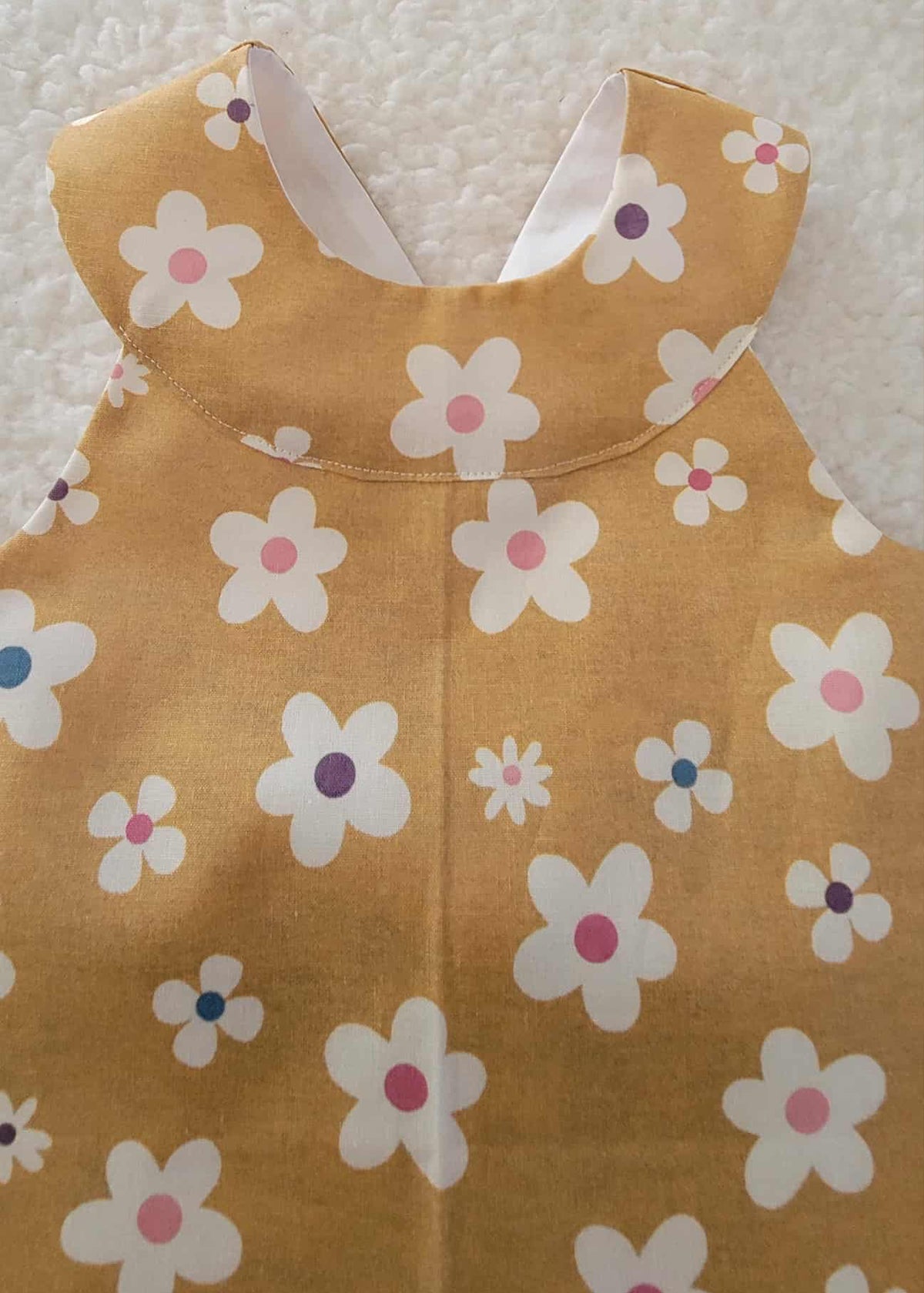 Lucy Flowers Top with Retro Jeans
