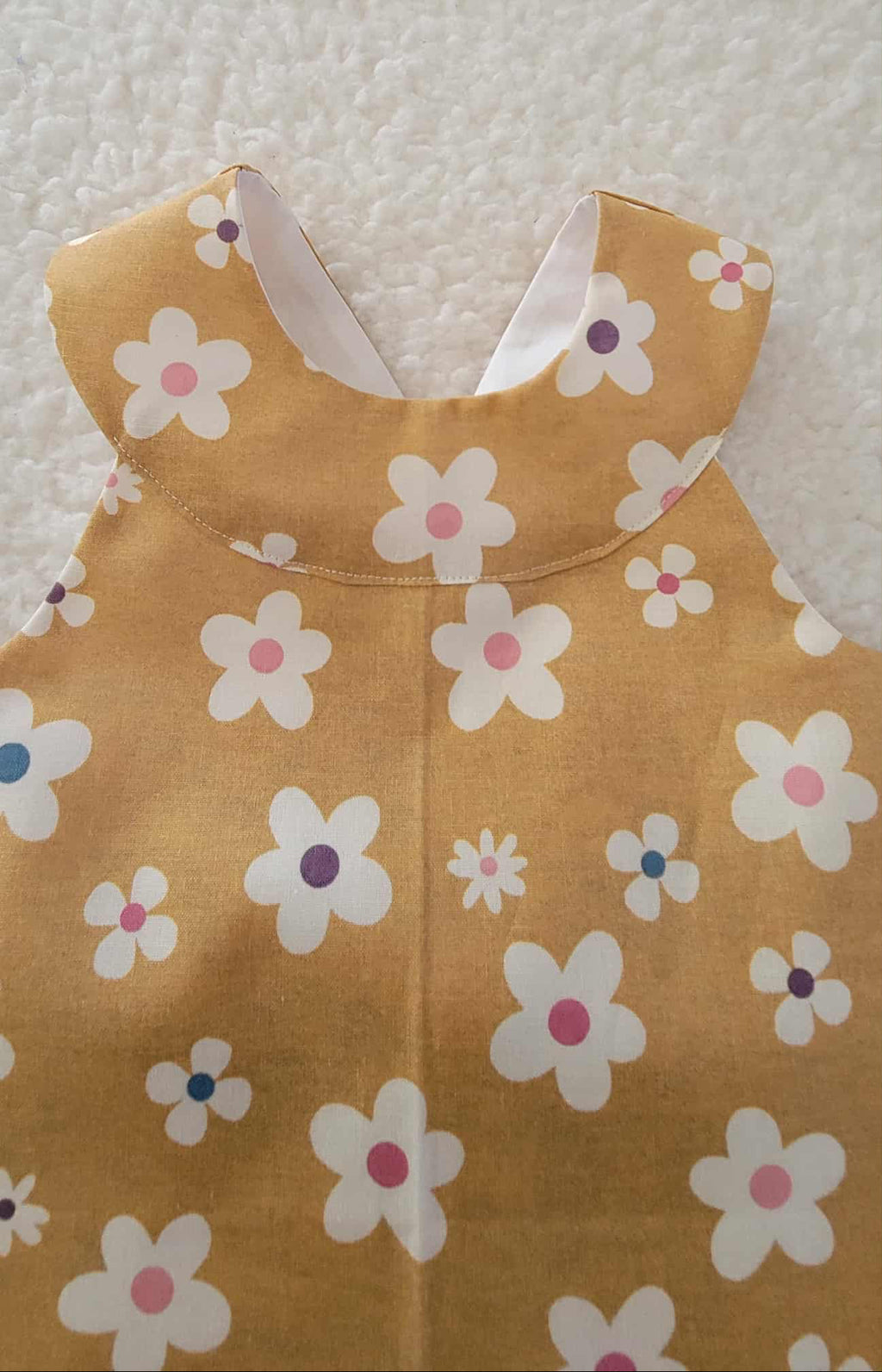 Lucy Flowers Top with Retro Jeans